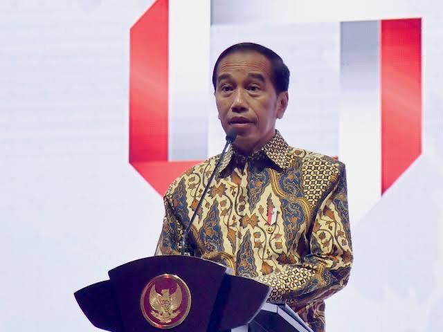 Presiden Jokowi Terima Booster Kedua Pakai Vaksin IndoVac, 100 Persen Buatan Dalam Negeri