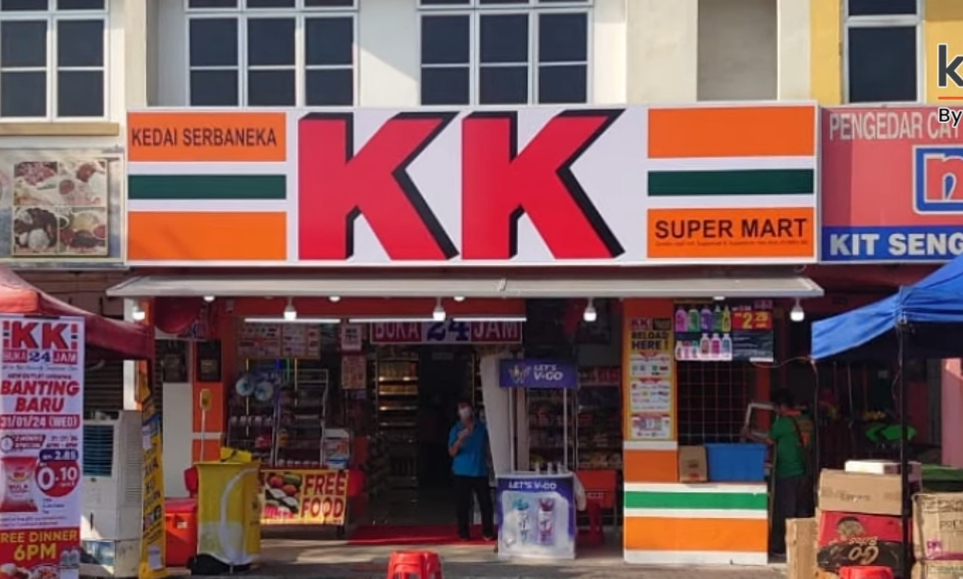 KK Supermart Malaysia Dilempar Bom Molotov, Gegara Menjual Kaus Kaki Bertuliskan 'Allah'