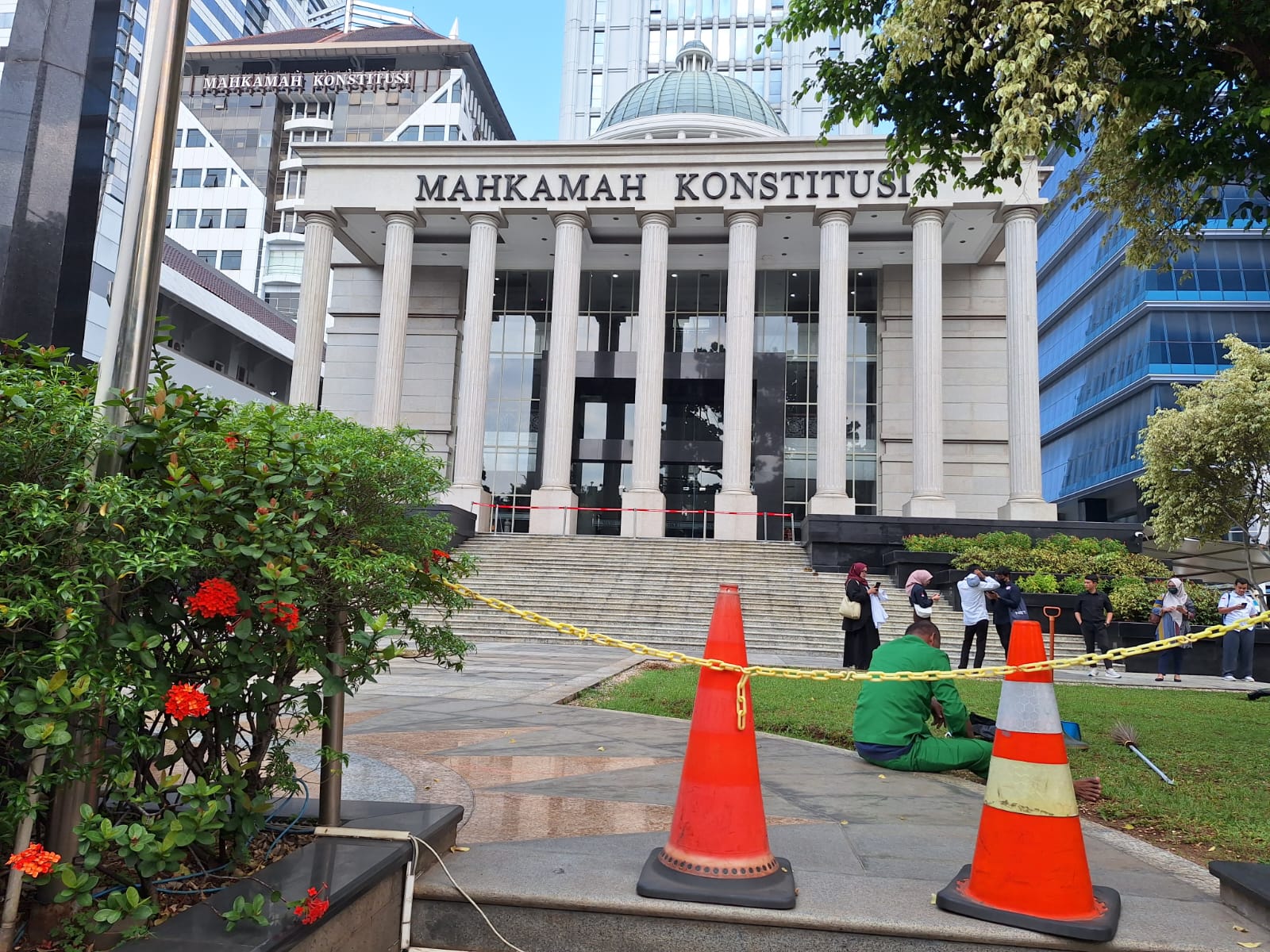 UU MD3 Digugat ke MK, Pemohon Minta Rakyat Bisa Berhentikan Anggota DPR! 