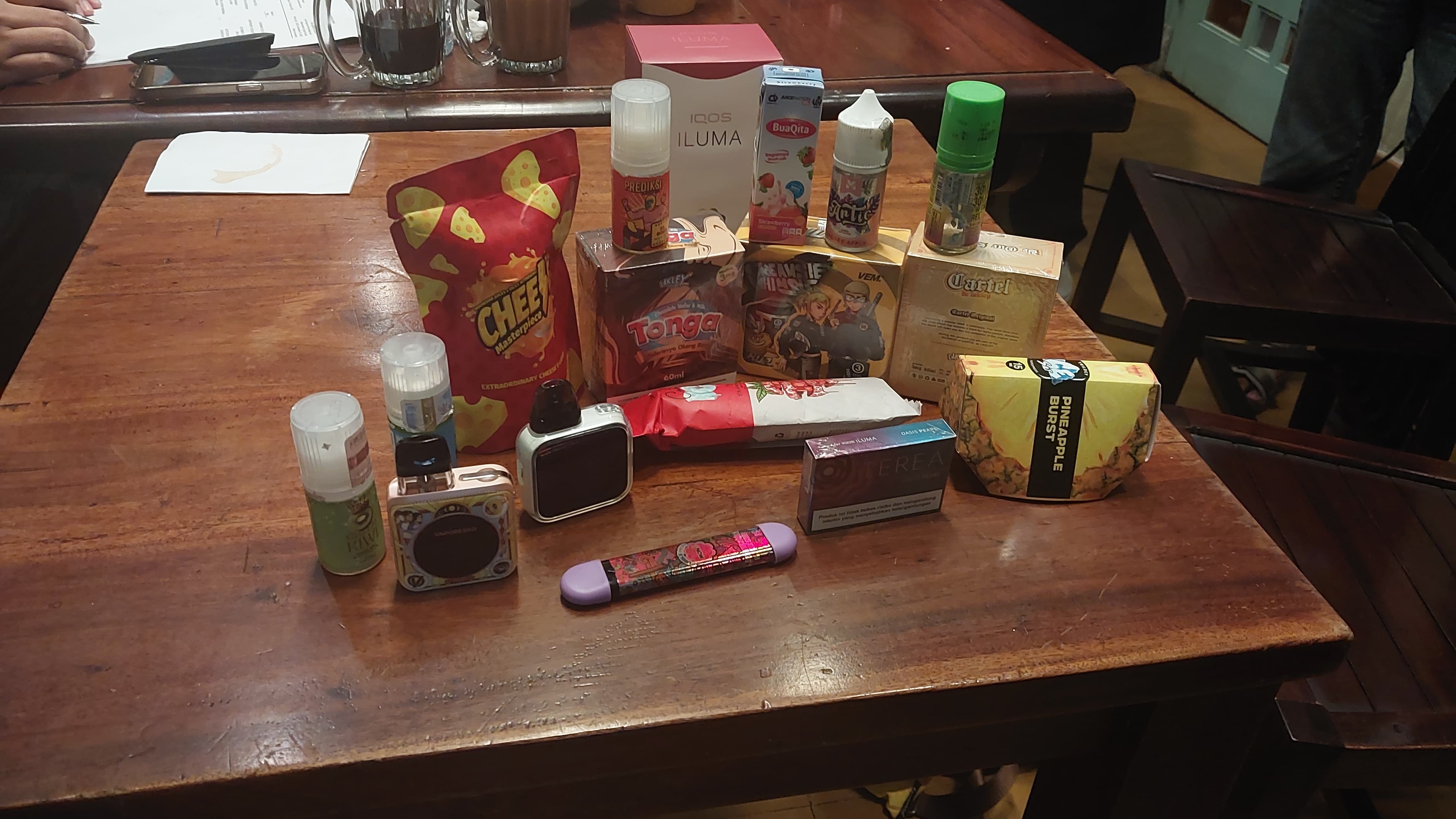 Siasat Industri Rokok Jerat Konsumen Anak dan Remaja: Desain Terselubung hingga Perisa