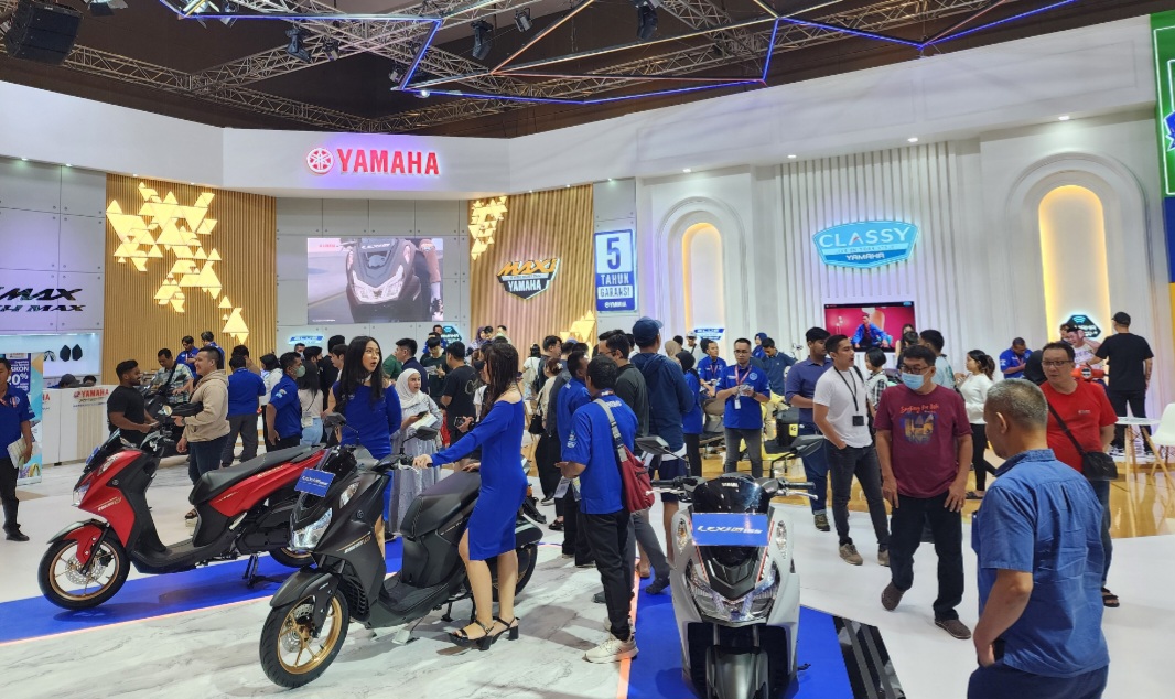 LEXi LX 155 Series Jadi Best Scooter, Kategori MAXi & Classy Yamaha Laris Manis di IIMS 2024