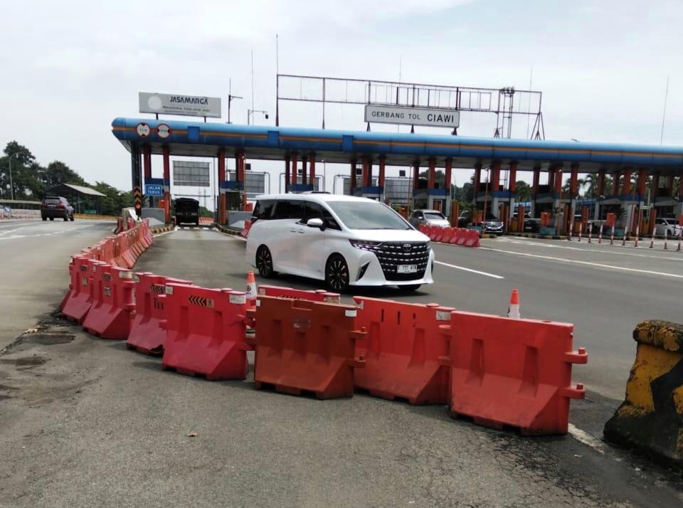 Contraflow KM 44+500 - KM 46+500 Ruas Tol Jagorawi Arah Puncak Dihentikan