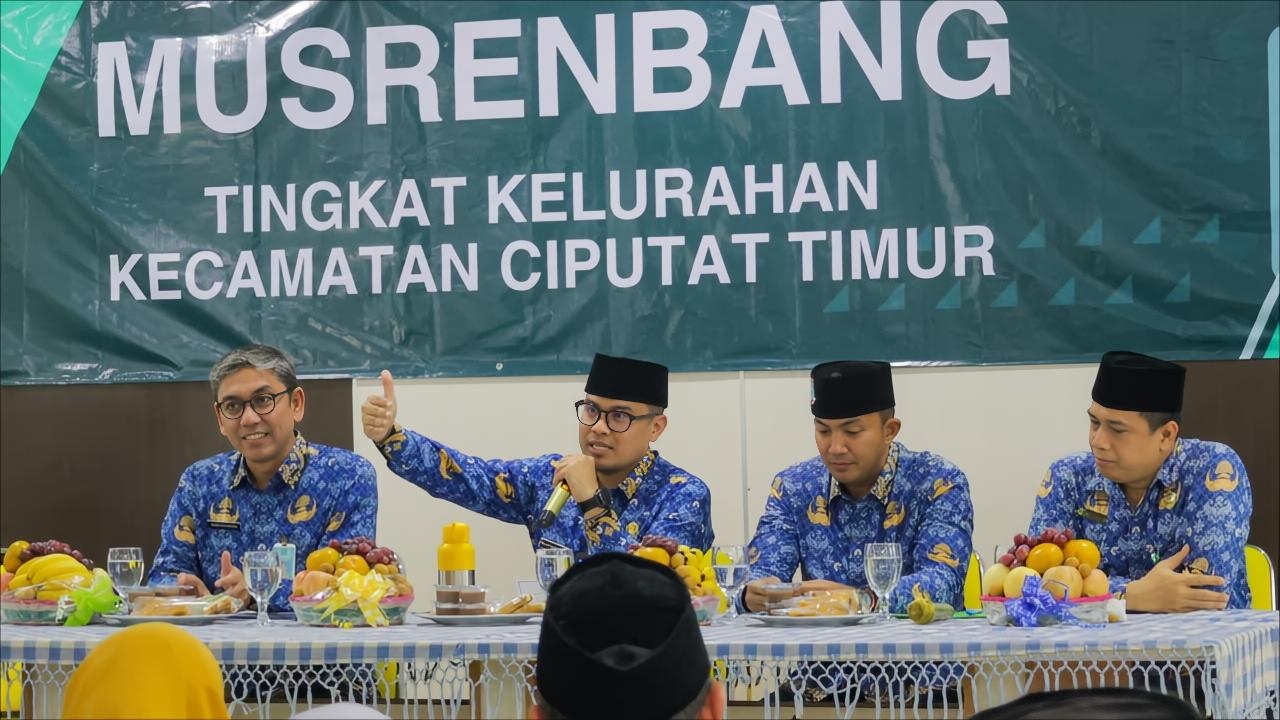 Sampah Tak Terurus, Pilar Saga Gak Kepikiran Nyalon di Pilkada 2029