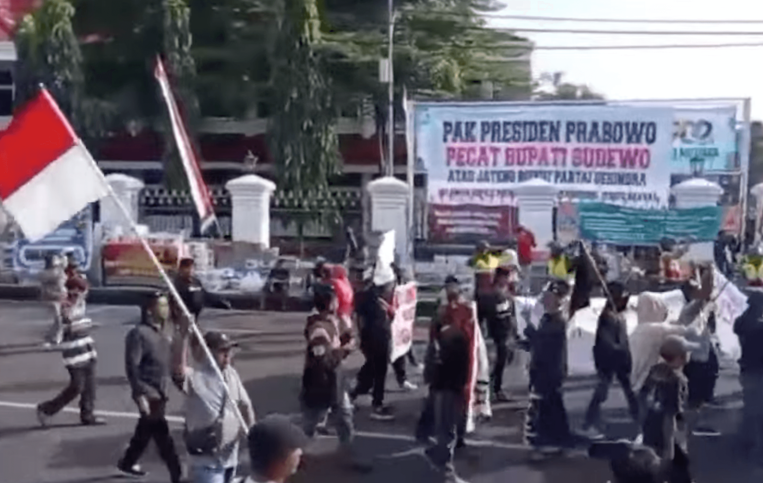 Demo Warga Pati Hari Ini, 100 Ribu Massa Siap Dikerahkan Tuntut Sudewo Lengser!