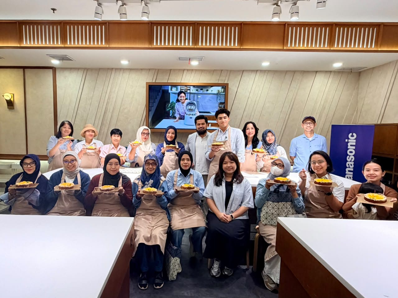 Hari Pelanggan Nasional, Panasonic Ajak Loyal Customer Jadi “Home Chef” Bersama ABC Cooking Studio 