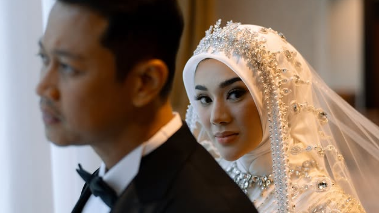 Perjalanan Cinta Clara Shinta dan Alexander Assad, Berawal Romantis Lalu Diterpa Godaan Bella Hot