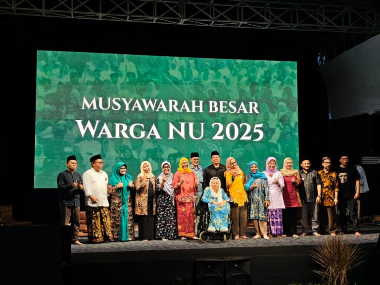 Hari yang Berkelanjutan untuk NU: Dua Keputusan di Ciganjur dan Lirboyo, Menuju Islah dan Kembali ke Jamaah 