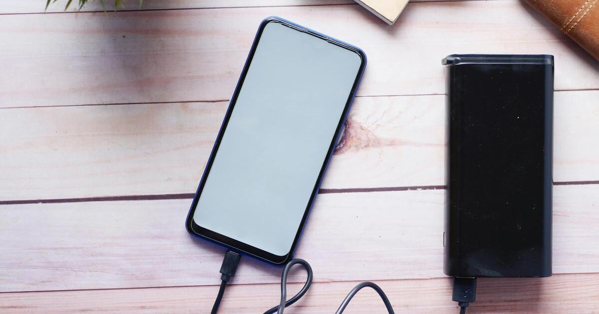Deretan Power Bank 20.000 mAh Terbaik 2026, Aman Masuk Pesawat