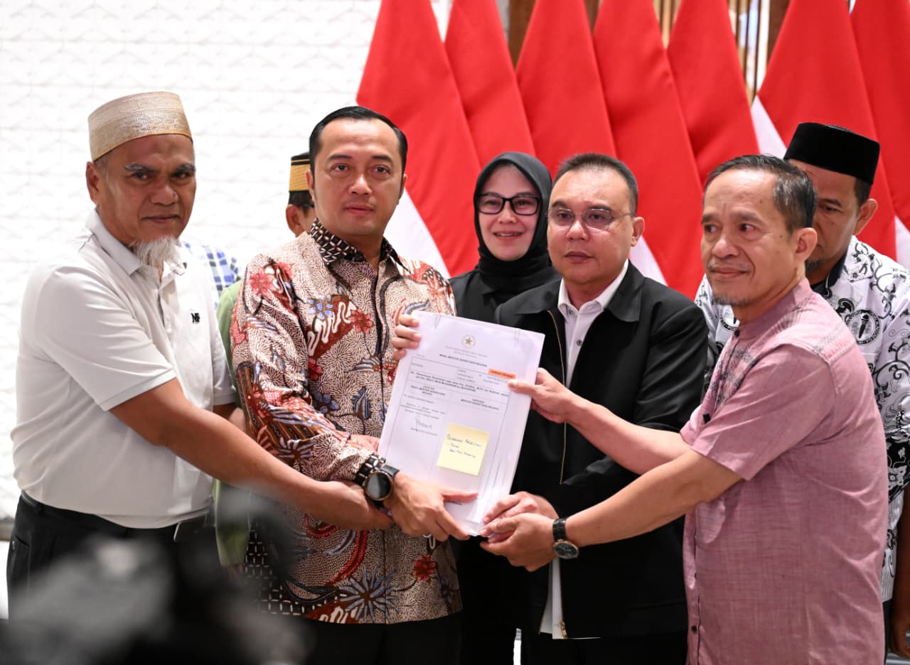 Kena Imbas Masalah Hukum, Prabowo Pulihkan Nama Baik 2 Guru di Luwu Utara dengan Hak Rehabilitasi