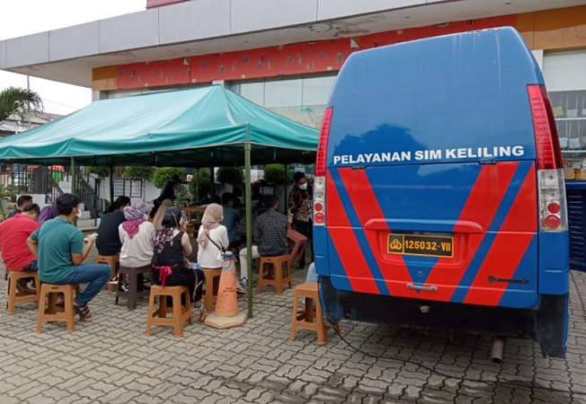Tip Antre SIM Keliling agar Cepat Selesai, Datang Jam Berapa Biar Tidak Lama?