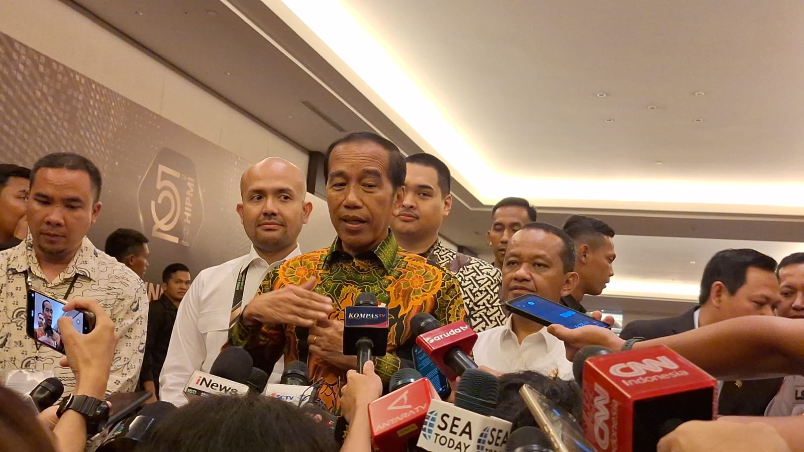 Rupiah Melemah ke Rp16 Ribu Lebih per Dolar AS, Jokowi: Masih di Posisi yang Baik