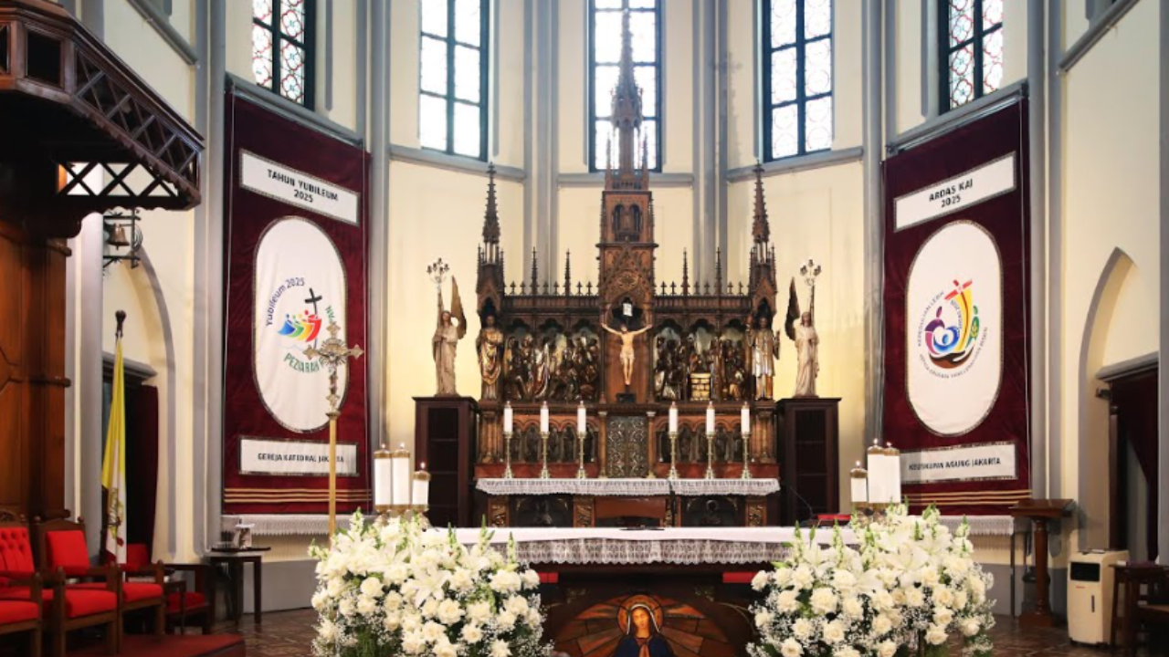 Link Live Streaming Misa Natal 2025 di Gereja Katedral Jakarta, Ada 4 Sesi!
