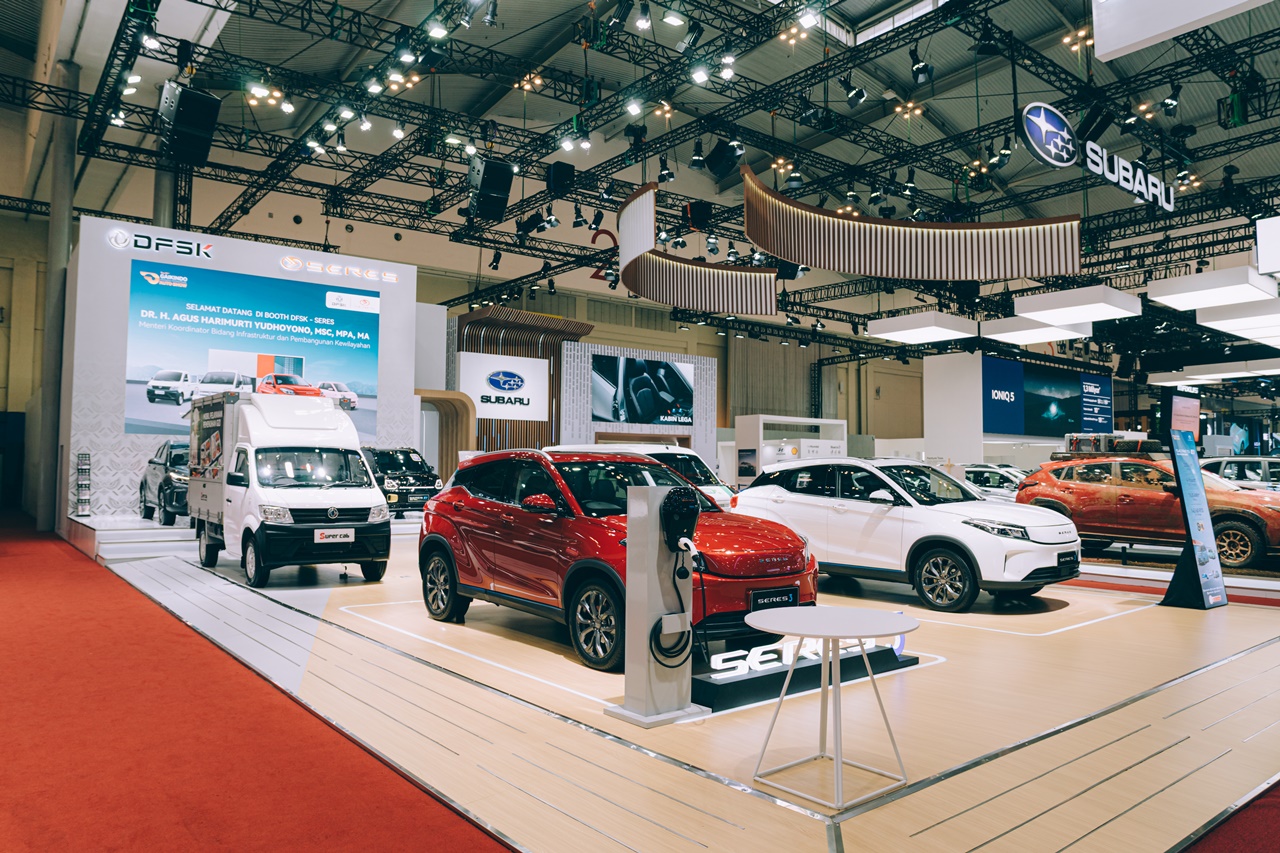 DFSK dan SERES Raih 565 Unit SPK di GIIAS 2025, Kendaraan Listrik dan Niaga Semakin Diminati