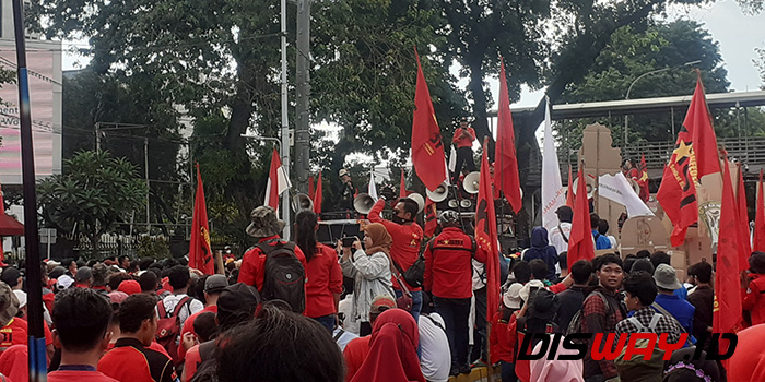 Revisi Cipta Kerja Kapan Dibahas? Begini Sikap DPR