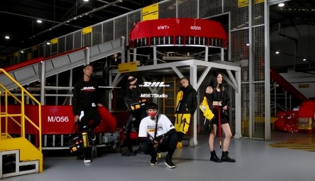 DHL Express Indonesia Bersama Machine56 Hadirkan Koleksi Fashion Futuristik