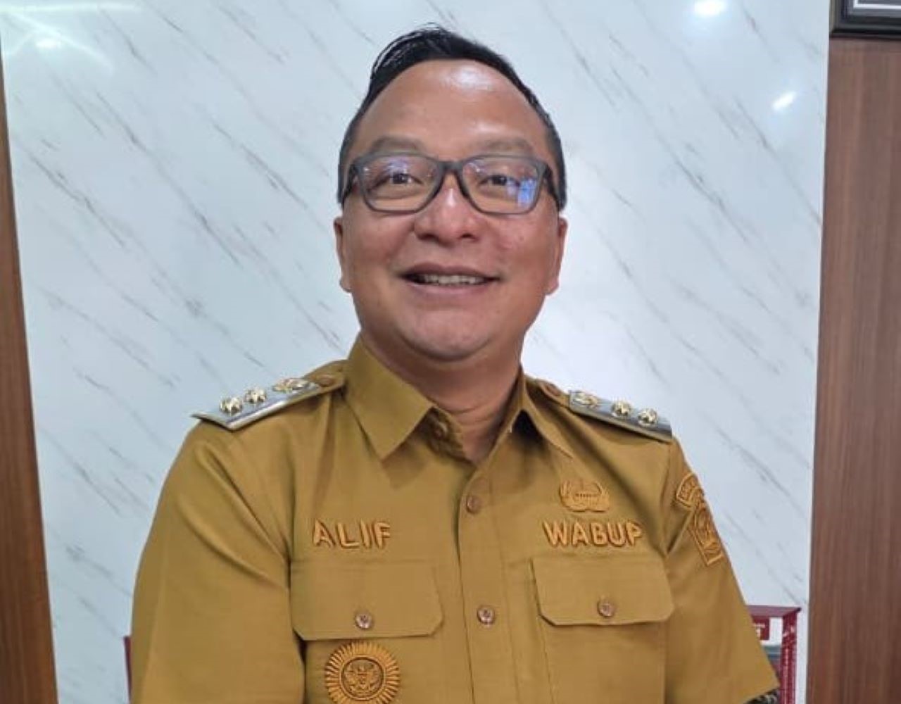 Cheng Yu Pilihan Wakil Bupati Gresik Asluchul Alif: Le Yu Zhu Ren