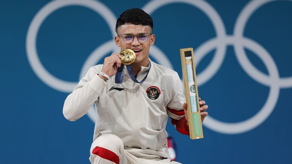 Selamat! Rizki Juniansyah Atlet Angkat Besi Indonesia Sumbang Medali Emas di Olimpiade Paris 2024