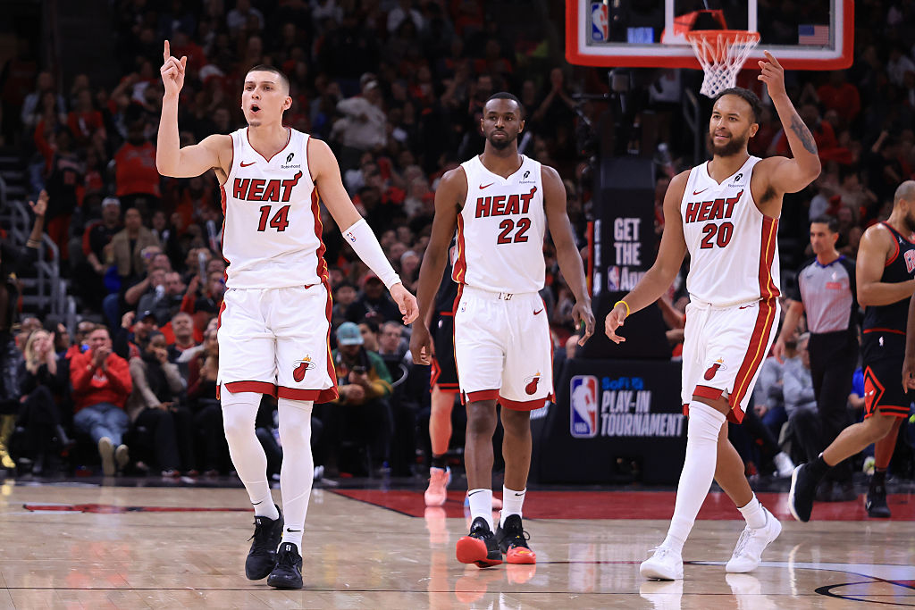 Tumbangkan Chicago Bulls 109-90, Miami Heat Buka Asa ke Playoff NBA 2025