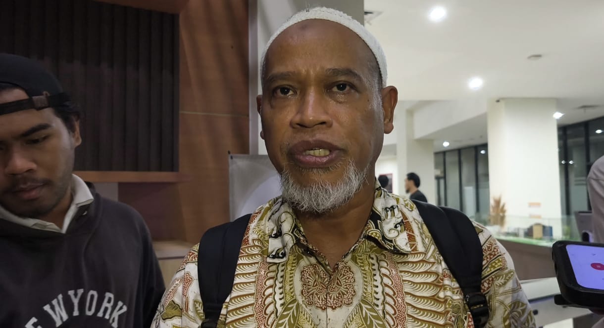 Lebih dari 24 Jam Bahar bin Smith Diperiksa, Kuasa Hukum: Kami Masih Menunggu!