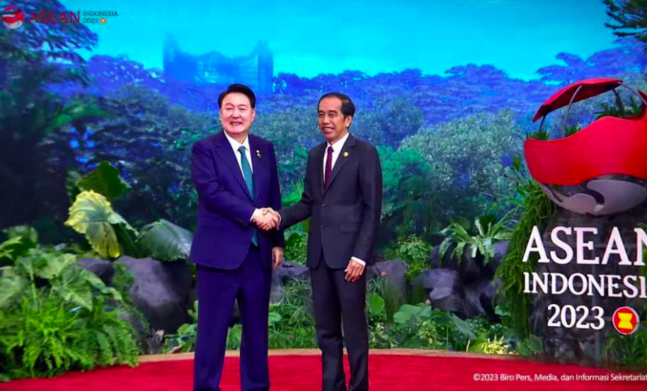 KTT ASEAN-Korsel: Jokowi Beberkan Data Penggunaan Energi Fosil