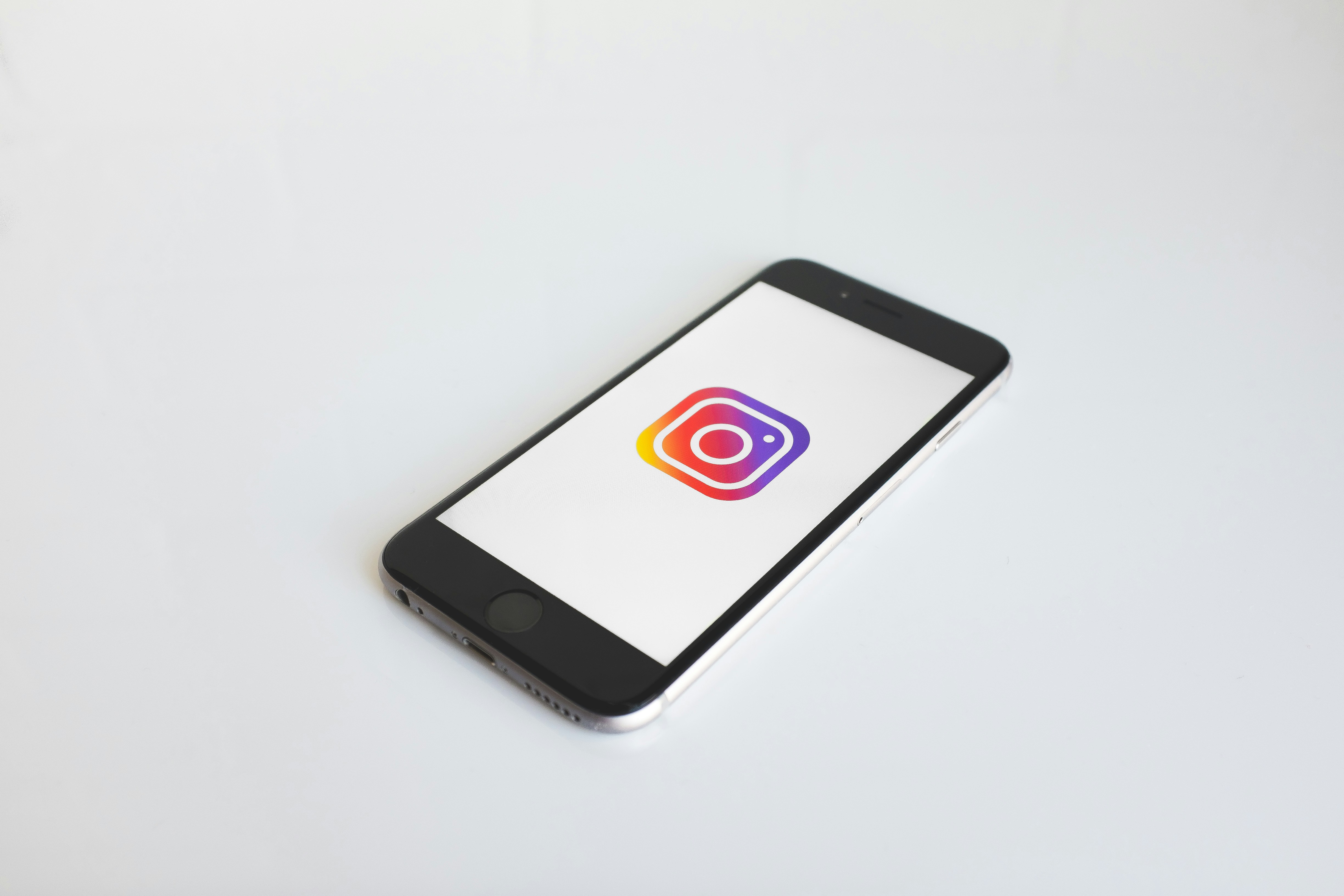 Instagram Luncurkan Fitur Baru Flipside, Apa Itu?