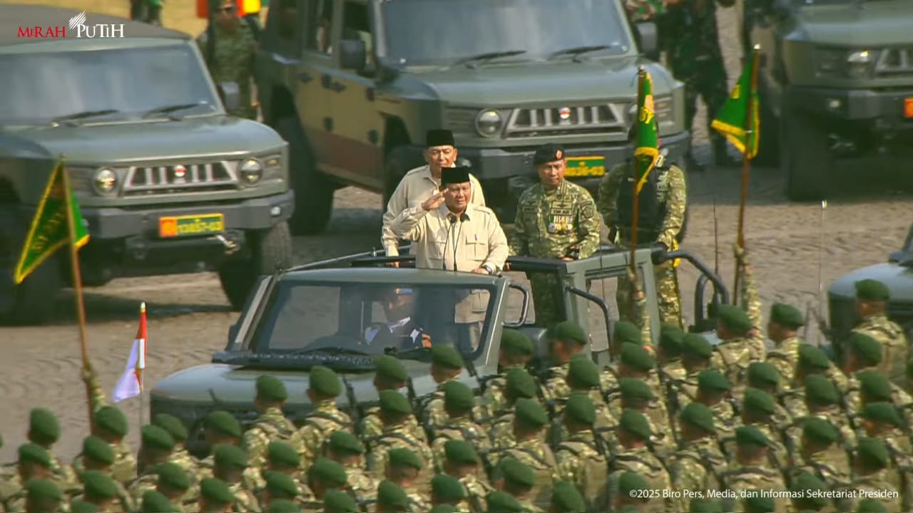 Prabowo Minta Kaji Regenerasi Kepemimpinan TNI