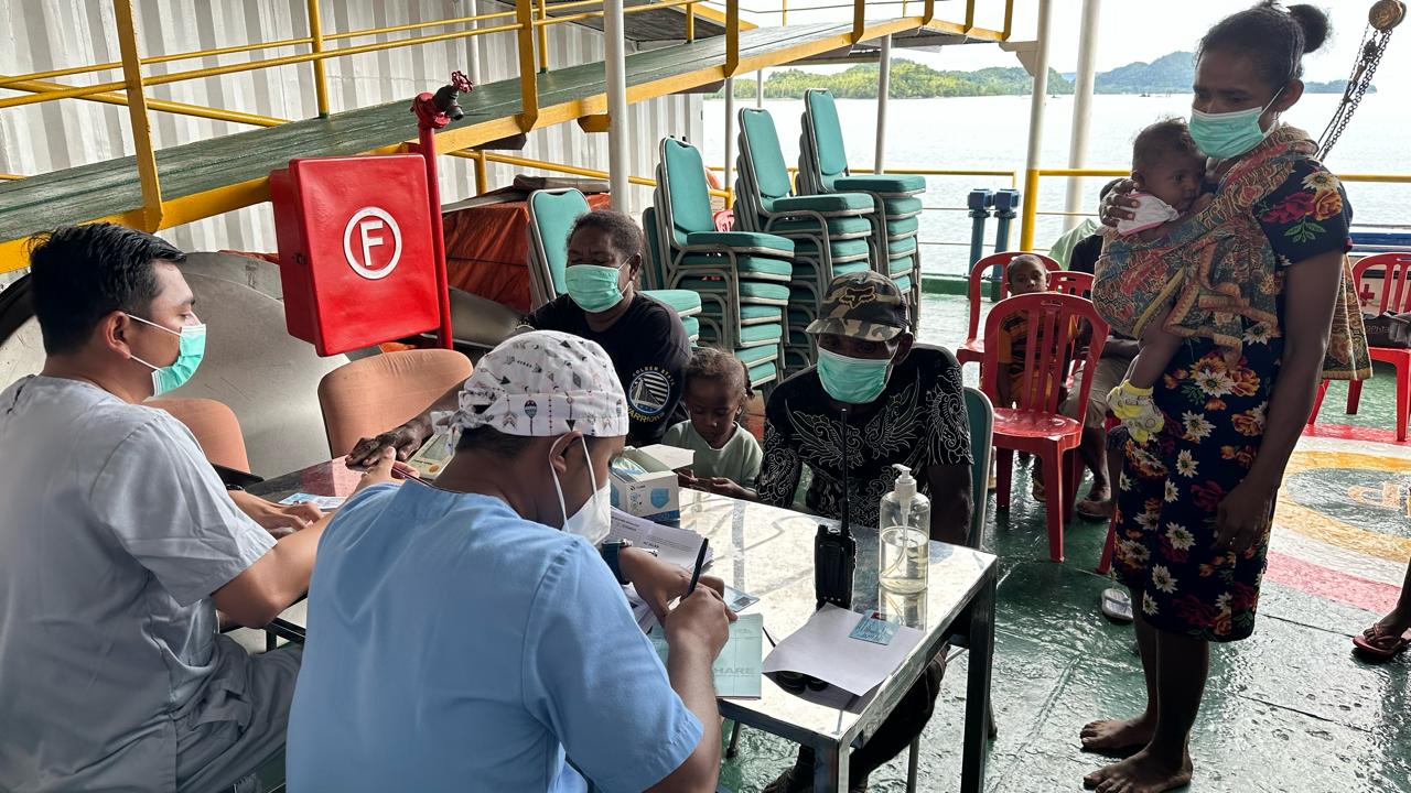 Cerita Para Nakes Berjuang di Lautan Demi Nyawa, Operasi Pasien Meski Kapal Dihantam Ombak