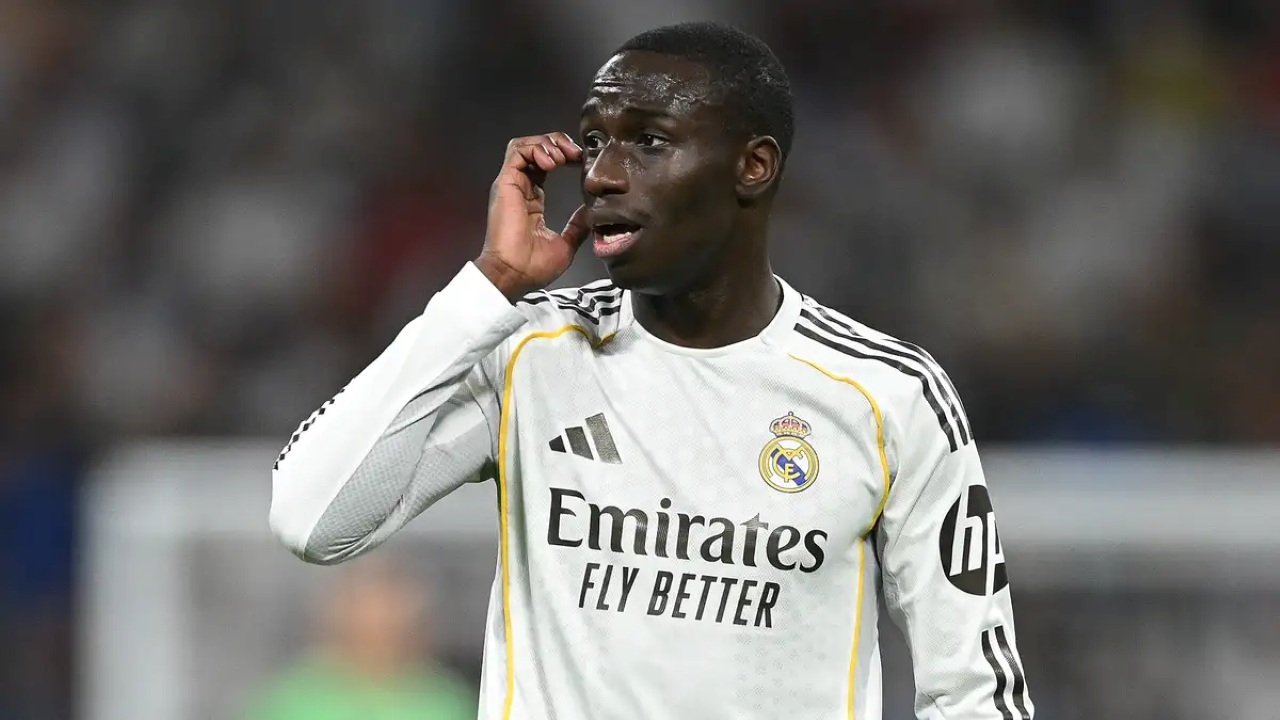 Real Madrid Bantah Ferland Mendy Pensiun Dini, Ini Perkiraan Comeback-nya