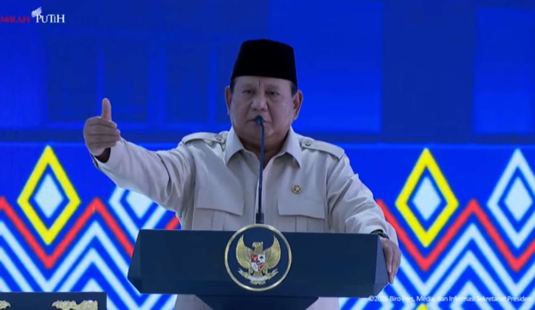 Kagum Bahasa Inggris Siswa Sekolah Rakyat, Prabowo: Bagusnya Kita Kirim ke Luar Negeri