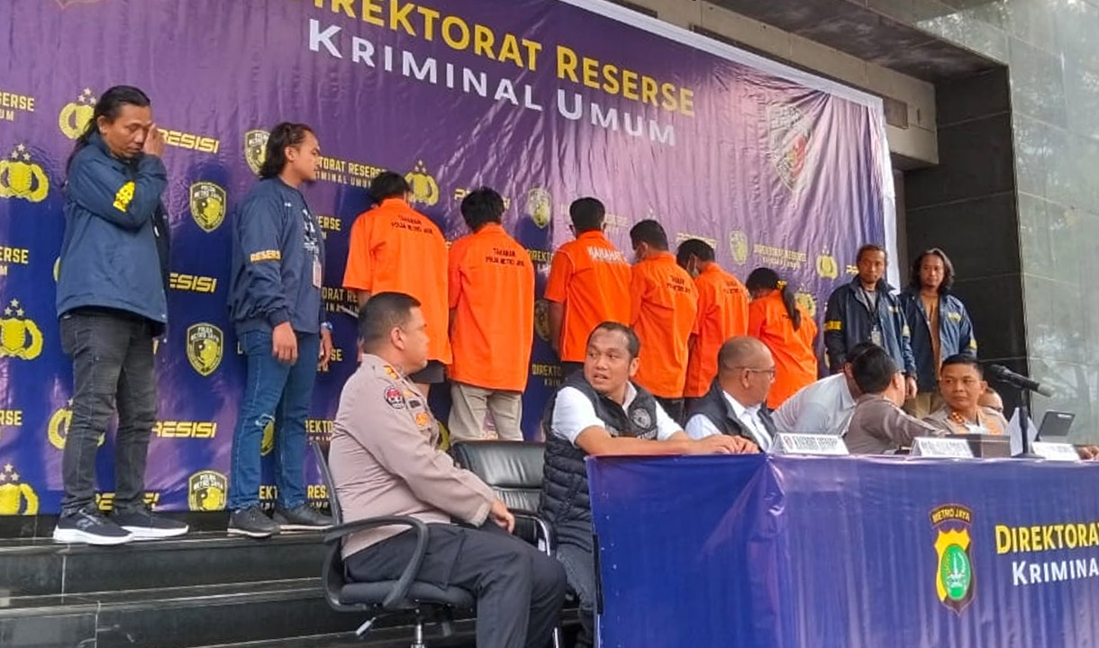 Ormas di Depok Aniaya Polisi Selain Bakar Mobil