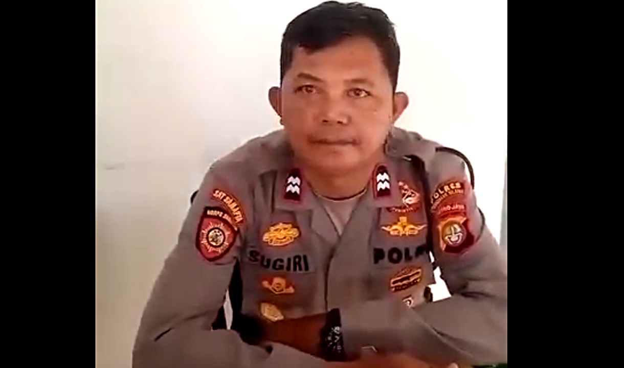 Oknum Polisi Dicecar Lakukan Pelecehan Hanya Terdiam Disemprot Warga: Ini Sudah Dua Kali Tak Bisa Dibiarkan!
