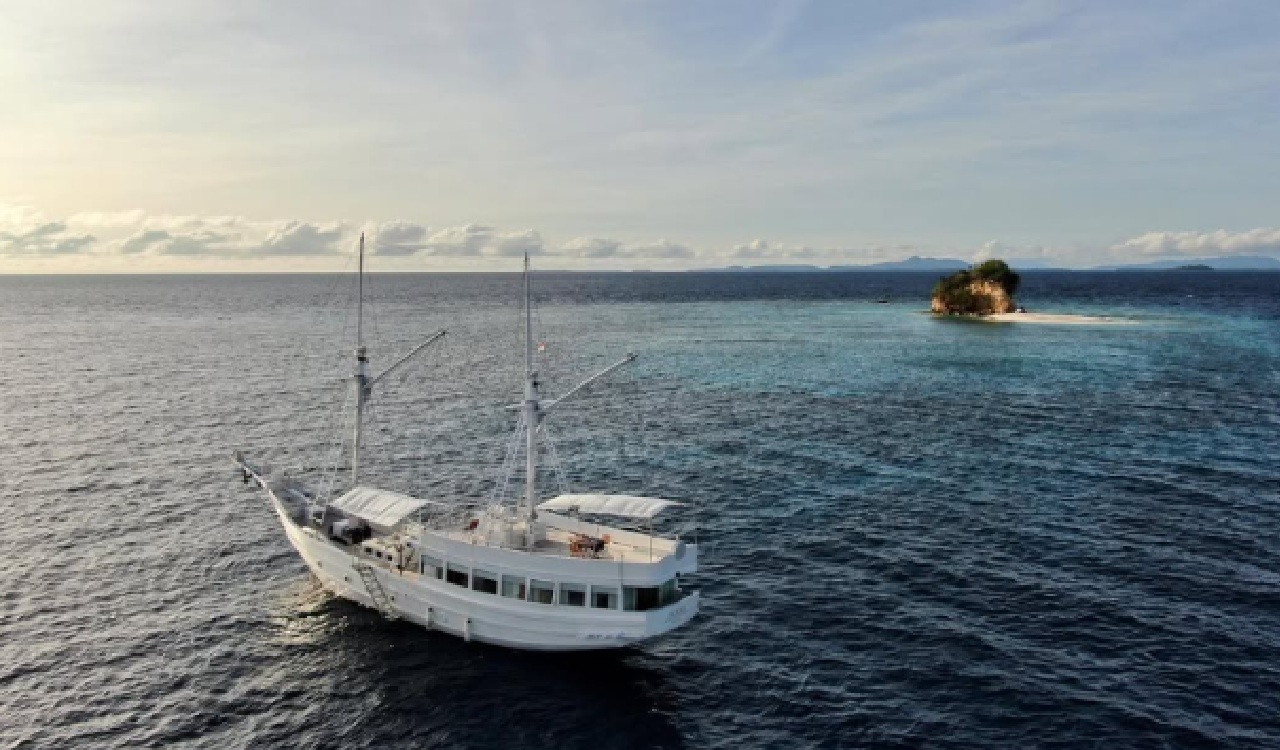 ALEXA Private Cruises Menyelami Romantika dan Eksklusivitas di Lautan Indonesia