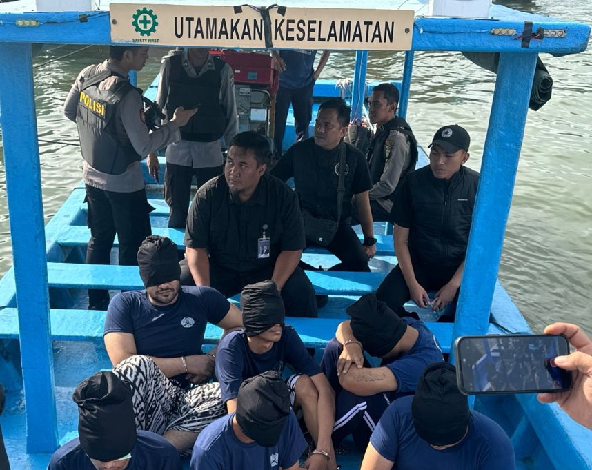 Penampakan Ammar Zoni saat Dipindah ke Nusakambangan Bersama 6 Napi Berisiko Tinggi