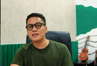 Karyawan Alfamart Terancam UU ITE, YouTuber Arief Muhammad Buat Pernyataan Menohok   
