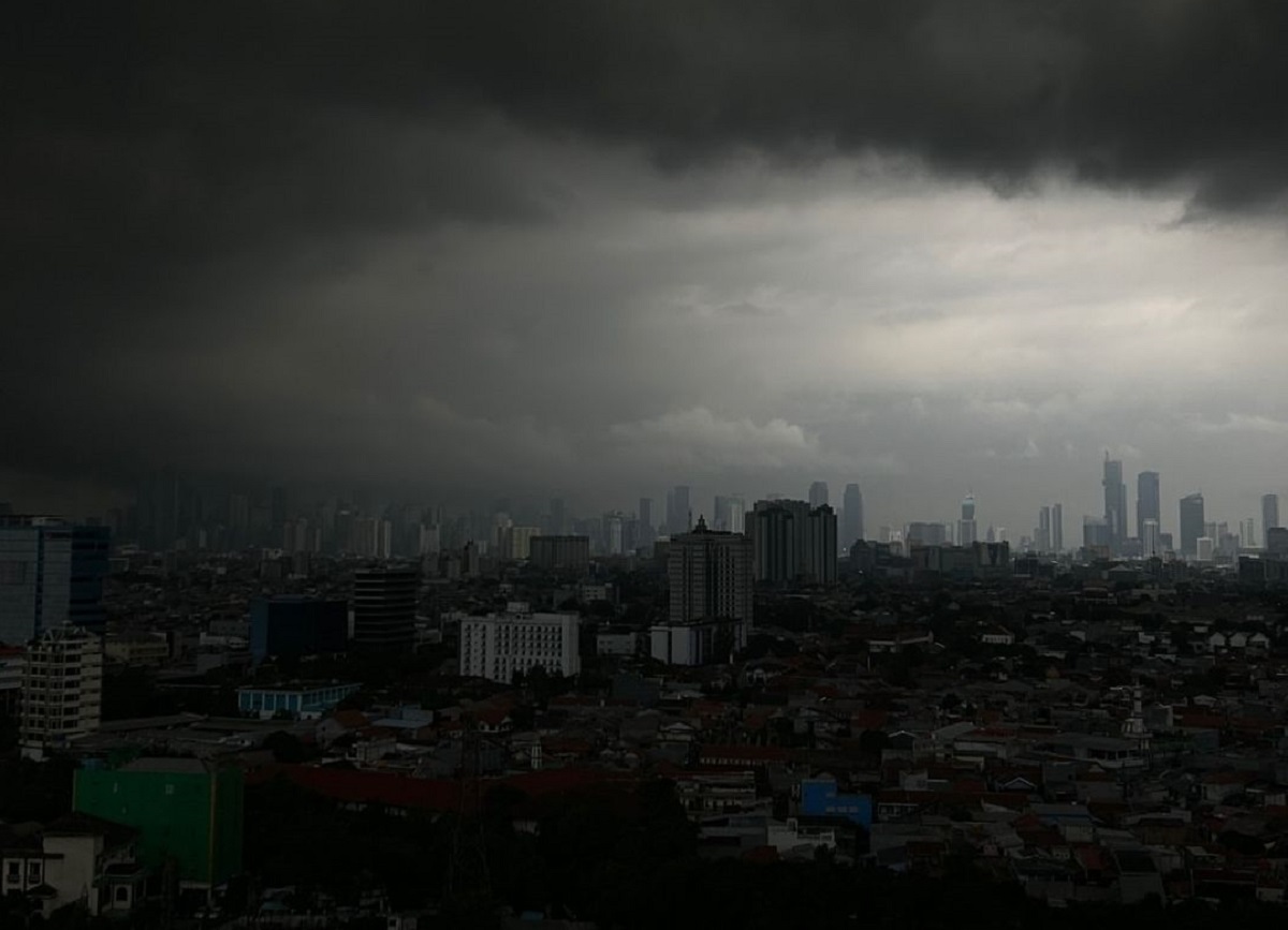 Update Prakiraan Cuaca Hari Ini di Jakarta Terbaru Senin, 8 Juli 2024: Hujan Masih Mengintai