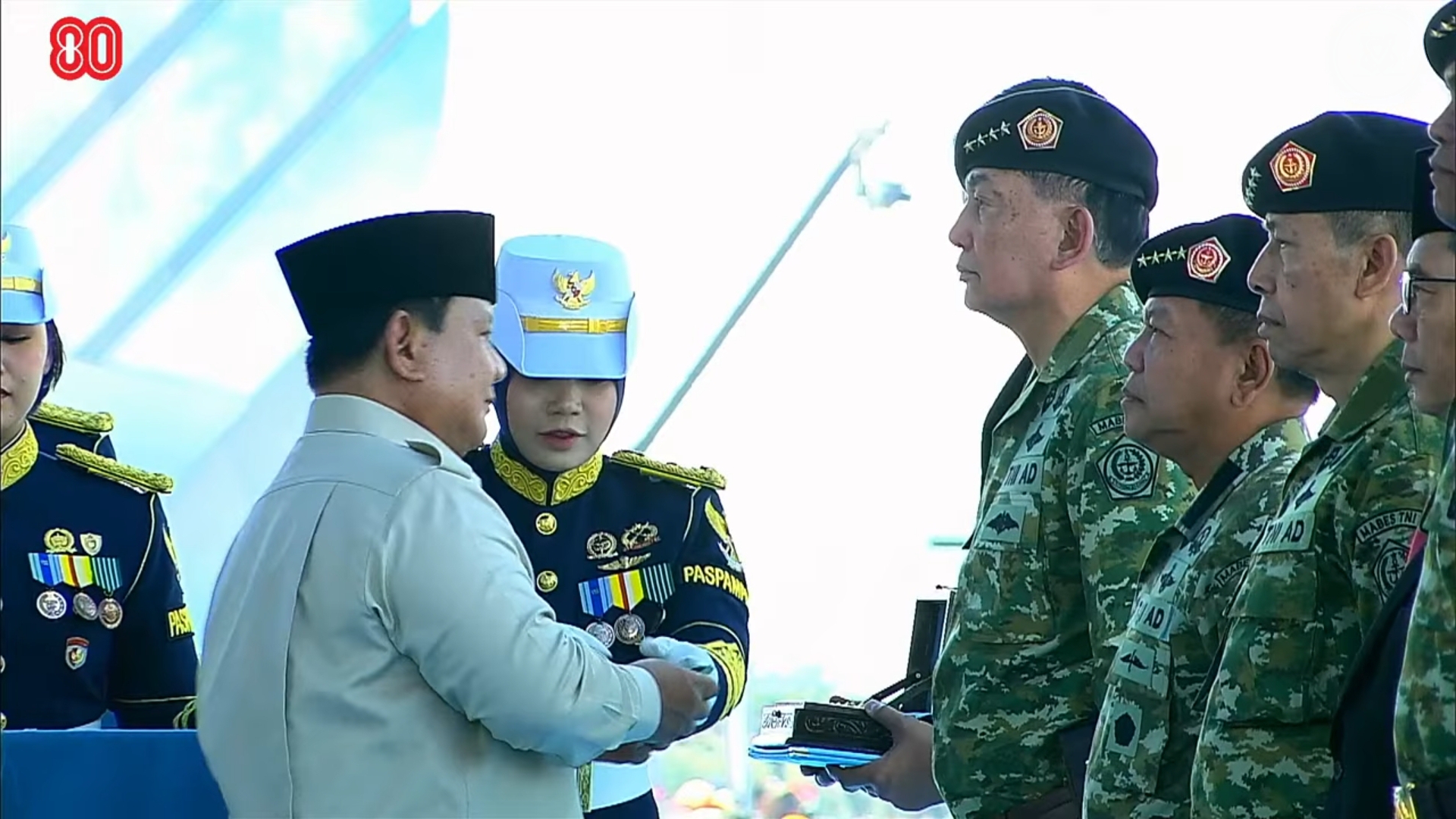 Menhan Sjafrie hingga Eks Gubernur DKI Jakarta Ali Sadikin Dianugerahi Jenderal Kehormatan oleh Prabowo