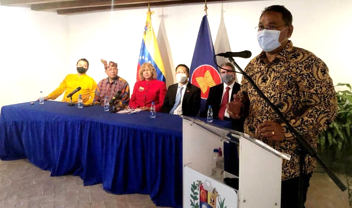 GREAT Institute: Pemimpin Dunia Harus Kecam Aksi Koboi Trump