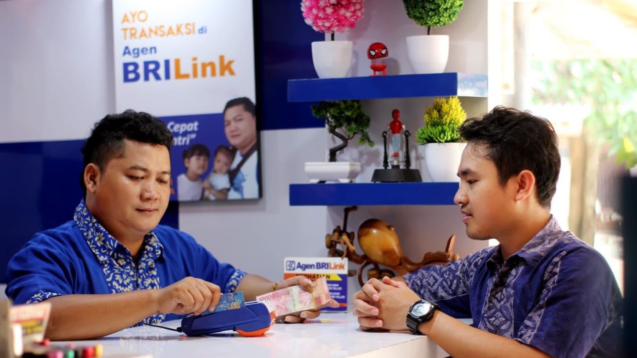 Usaha Agen BRILink di Pelosok Kayuagung Jadi Bisnis Menjanjikan, Transaksi Murah dan Buka Sampai Malam