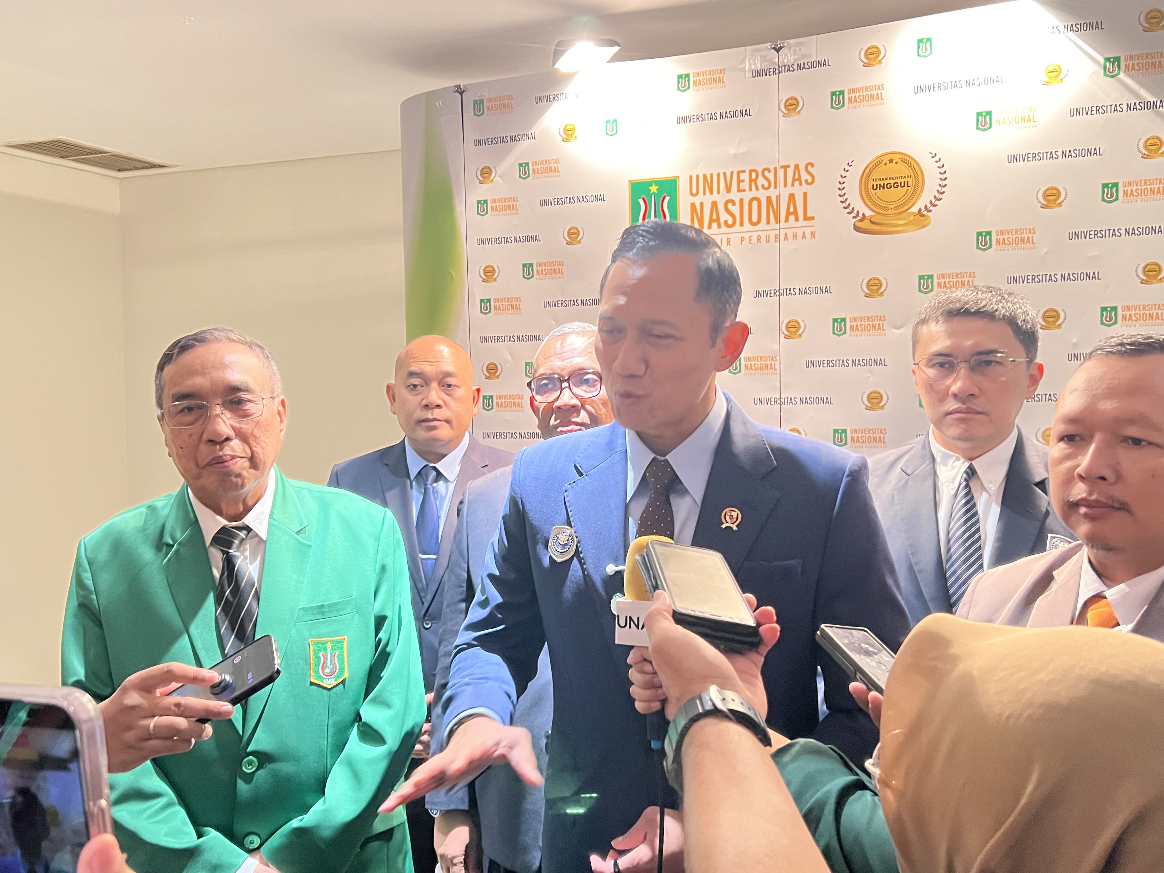 Wisuda UNAS 2026: Menko AHY Tekankan SDM Unggul dan Riset Berdampak 