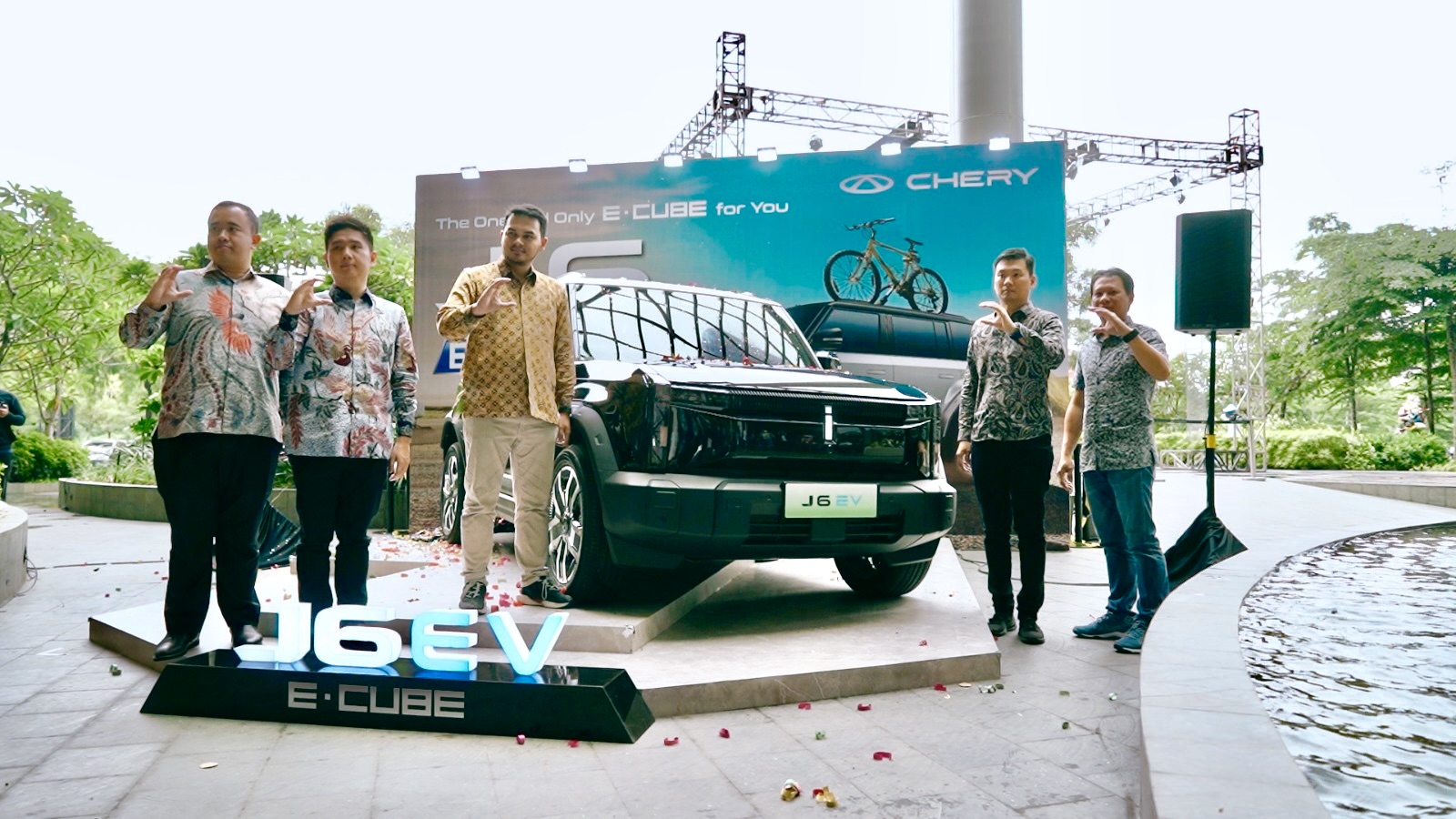 SUV Listrik Off-road Chery J6 Sudah Bisa Dipesan di Surabaya