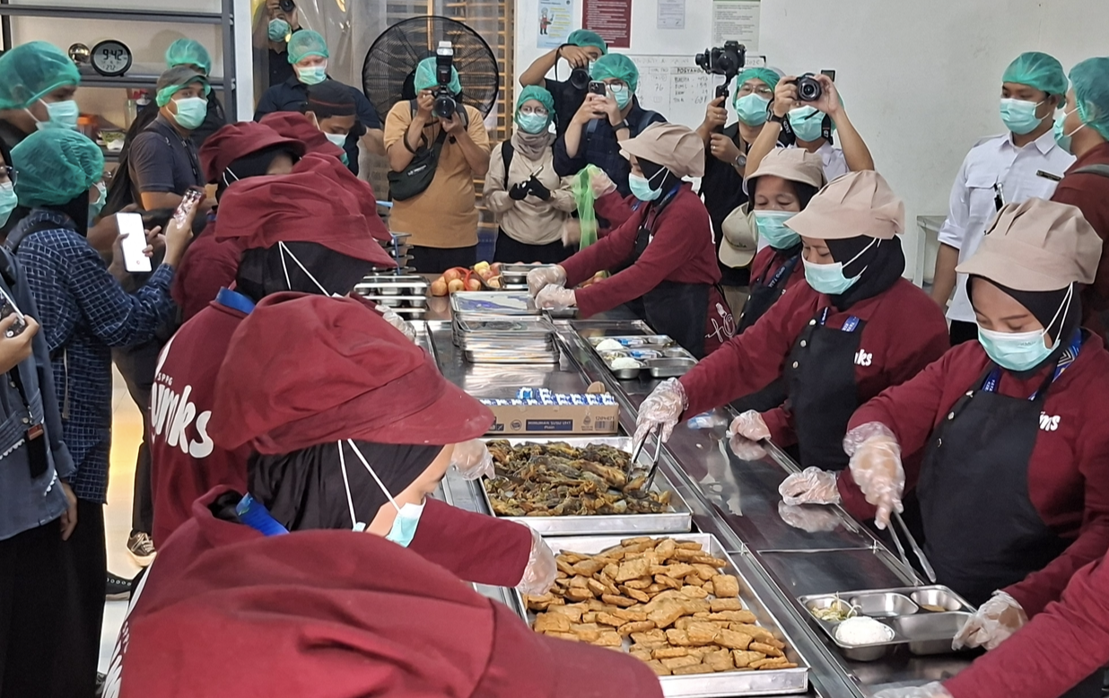 Dadan Hindayana: Program MBG Tetap Berjalan di Daerah Mayoritas Non-Muslim Saat Ramadan