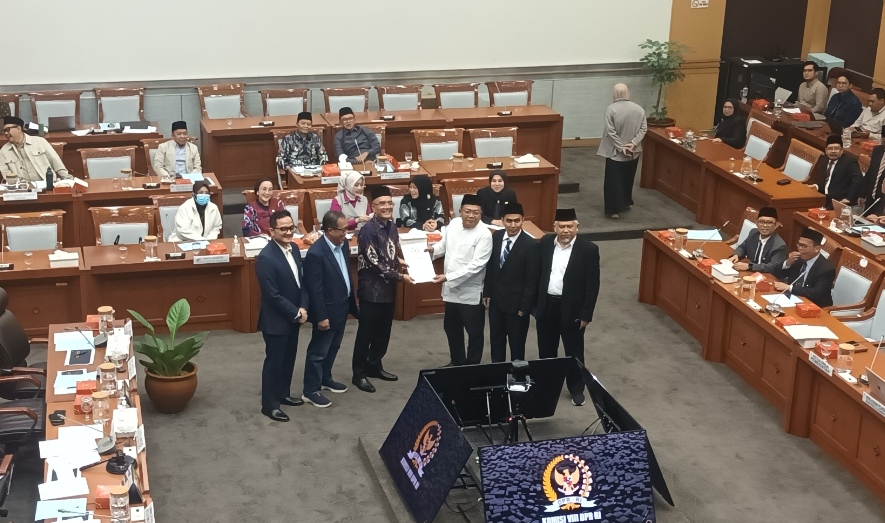 Tok! Komisi VIII DPR dan Kemenhaj Tetapkan BPIH 2026 Sebesar Rp 87,49 Juta per Jamaah, Turun 2,8 Juta