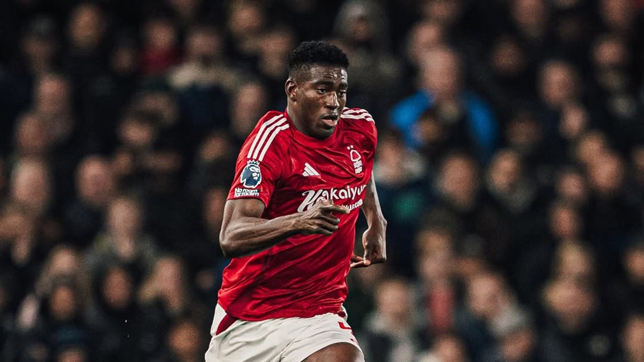 Taiwo Awoniyi Koma Gegara Hantam Tiang Gawang, Cek Update Kondisinya Sekarang