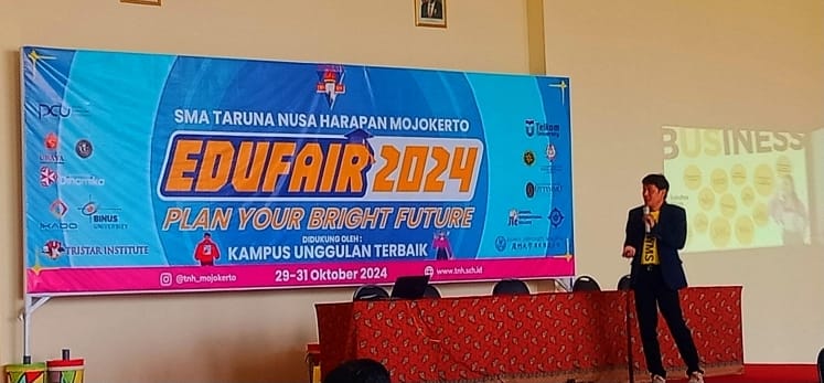 Edufair 2024 di SMA Taruna Nusa Harapan: Menghubungkan Siswa Mojokerto dengan Perguruan Tinggi Terkemuka