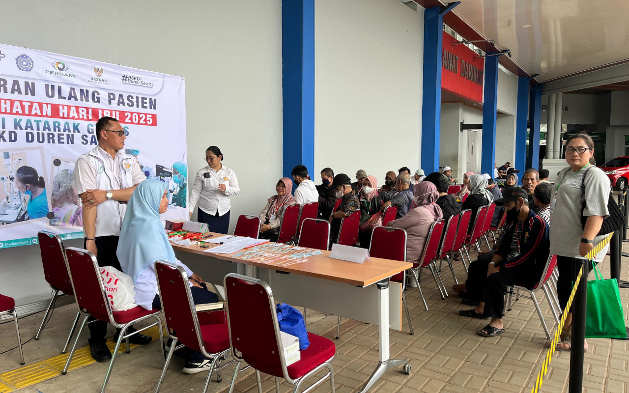 110 Pasien Jalani Operasi Katarak Gratis TP PKK di RSKD Duren Sawit