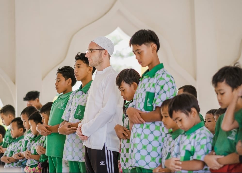 Bikin Tersenyum Lagi, Yayasan Peduli Anak Bangun Pusat Kesejahteraan Anak di Sumbawa