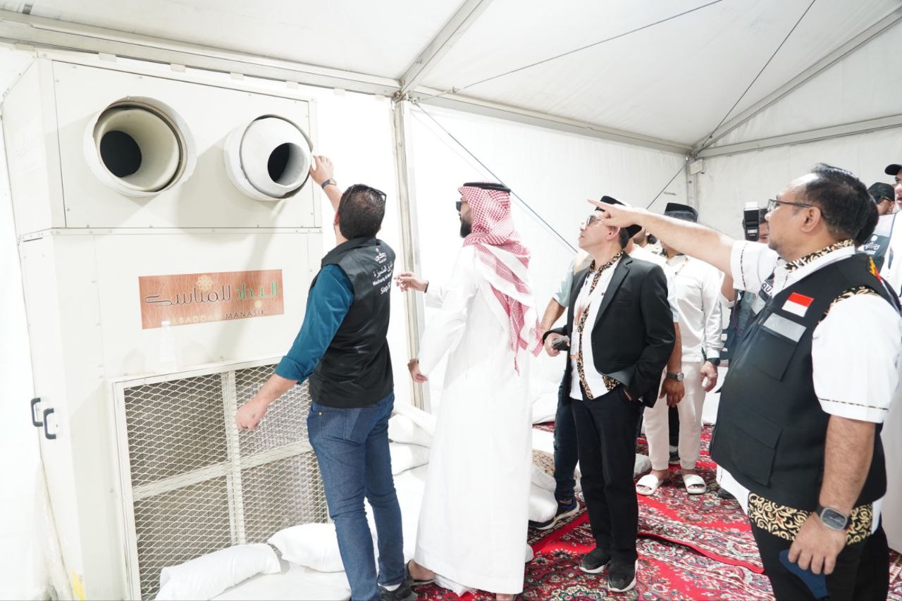 Menag Cek Kesiapan Armuzna, Jamaah Haji Indonesia Dapat Tenda Model Baru di Arafah    