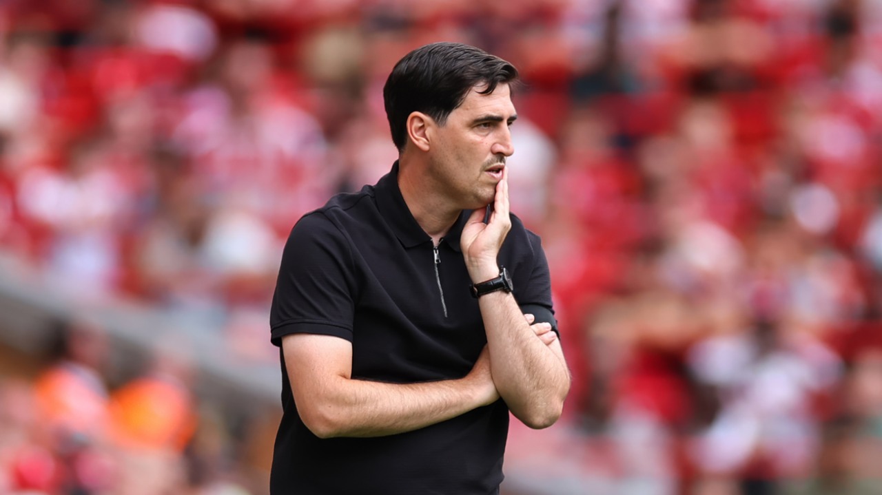 Liverpool Tumbang dari Monaco, Andoni Iraola Butuh Tambahan Pemain