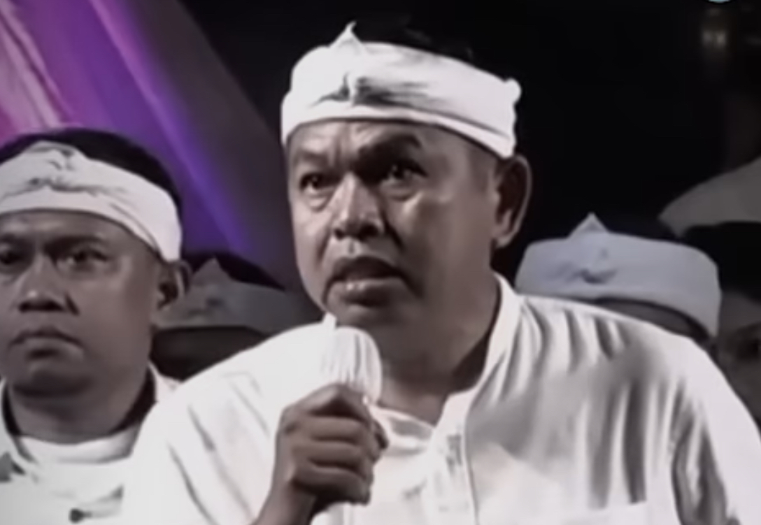 Viral! Dedi Mulyadi Murka Saat Acara Nganjang Ka Warga, Sekolompok Orang Kibarkan Bendera Persikas