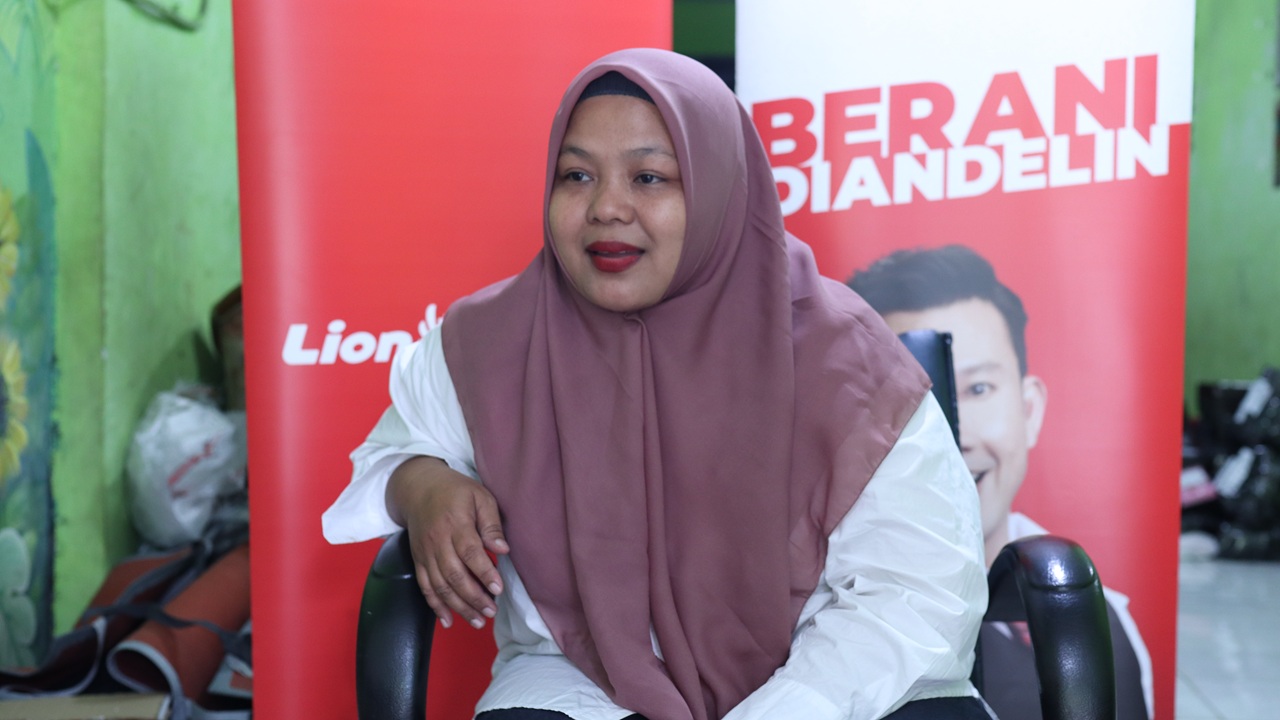 Kisah Sukses Mitra Agen Lion Parcel, Selamatkan Ekonomi Keluarga Hingga Bisa Beli Mobil